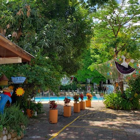 Hotel Villa Maritza Melgar Buitenkant foto