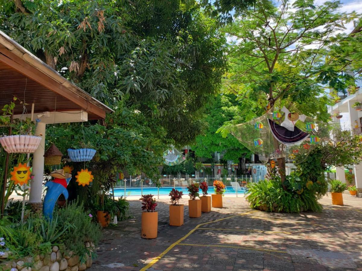 Hotel Villa Maritza Melgar Buitenkant foto