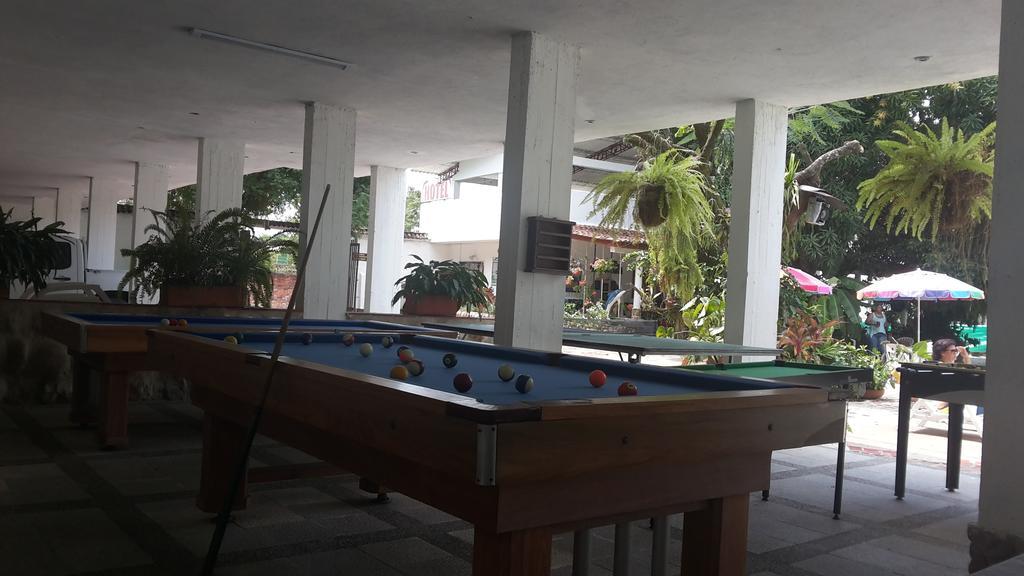 Hotel Villa Maritza Melgar Buitenkant foto