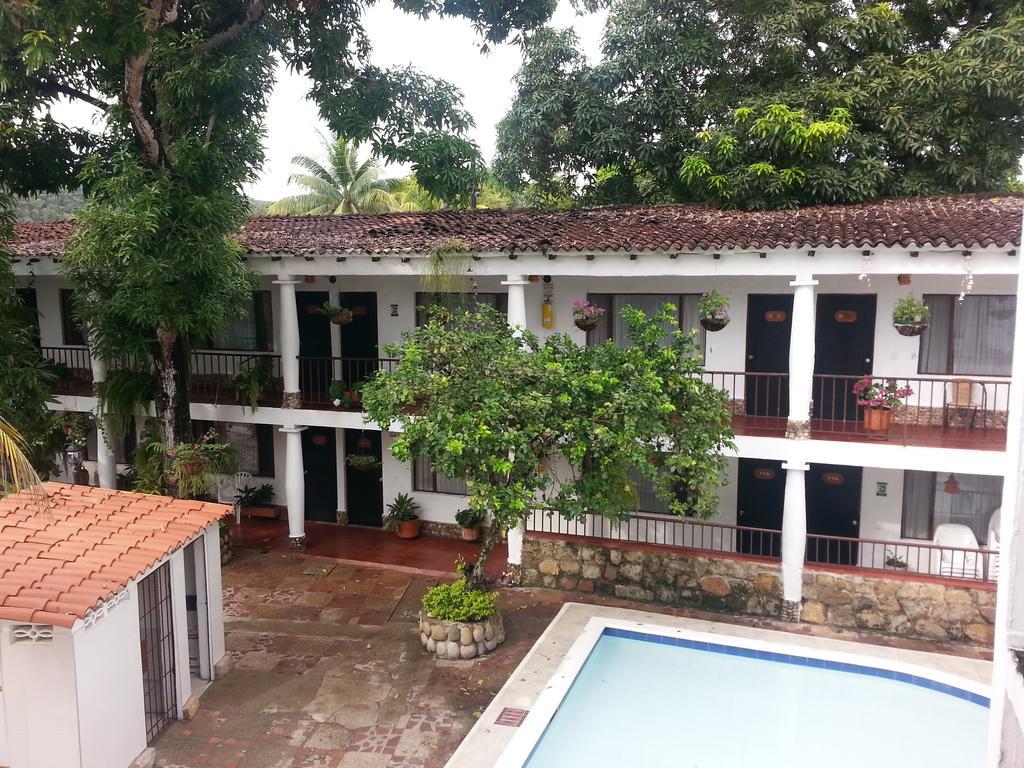Hotel Villa Maritza Melgar Buitenkant foto