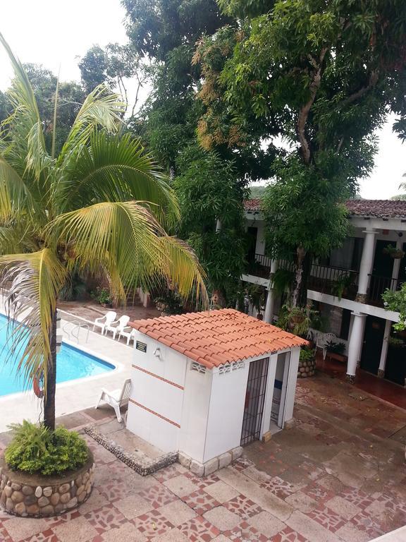 Hotel Villa Maritza Melgar Buitenkant foto