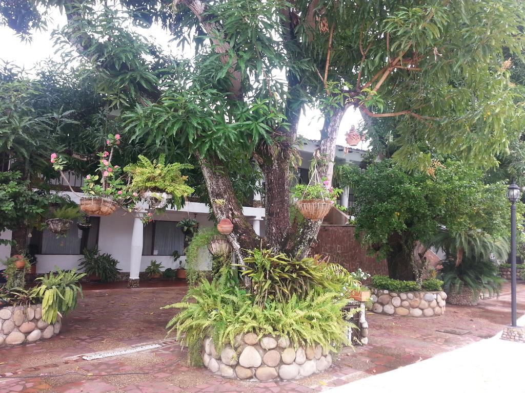 Hotel Villa Maritza Melgar Buitenkant foto