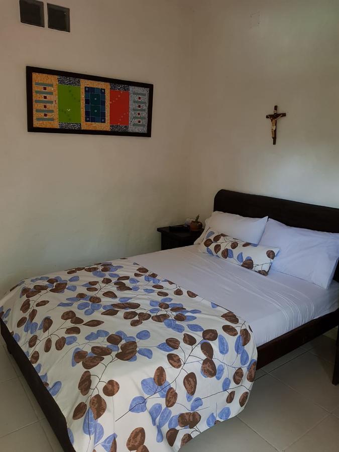 Hotel Villa Maritza Melgar Buitenkant foto